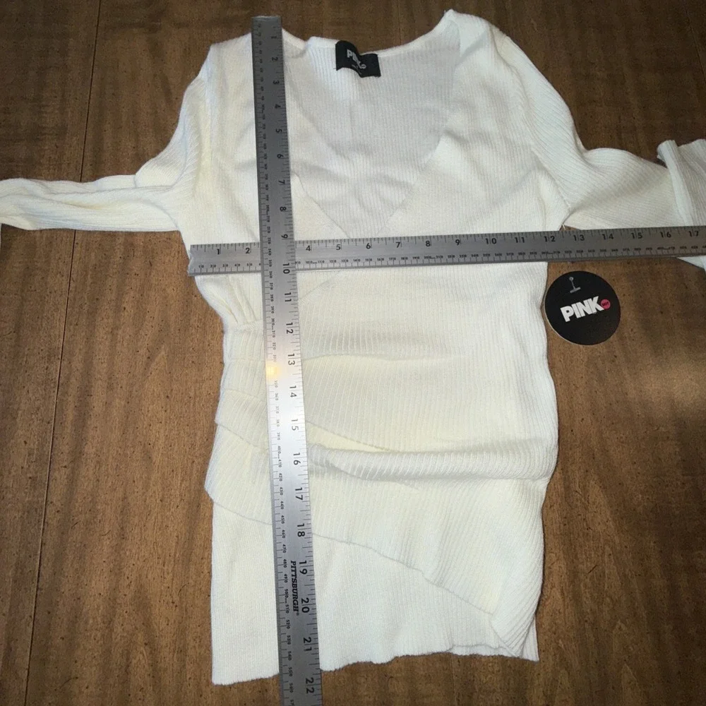 Pink Dot Junior Women Sweater Pullover Top Long Sleeve Ivory V Neck‎ Medium